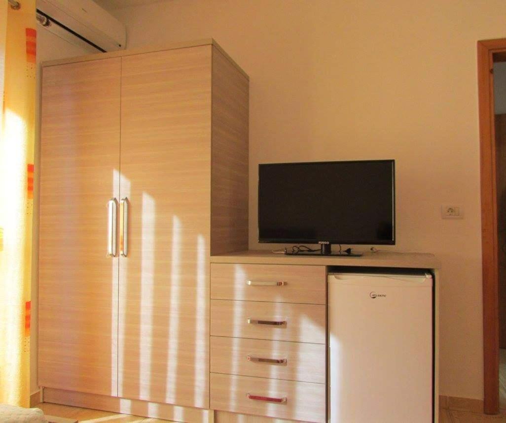Vila Ahmeti Sarande Exterior photo